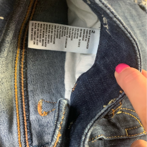 AE SIZE 2 SHORTY SHORTS LIKE NEW - Picture 2 of 3